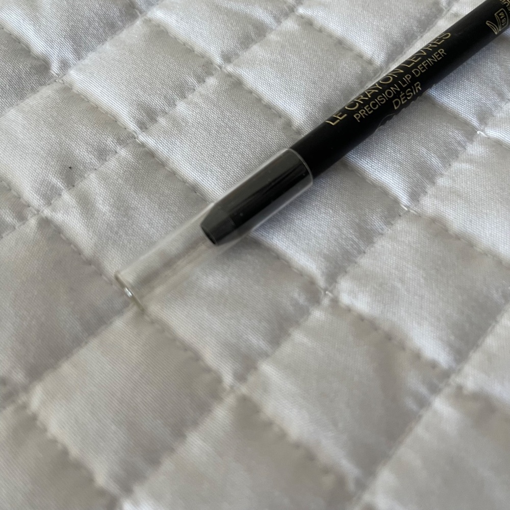 CHANEL Le Crayon Lèvres Longwear Lip Pencil – Shade 97 Désir – New - Picture 2 of 9